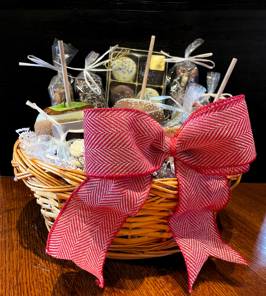 2025 Holiday $100 Gift Basket